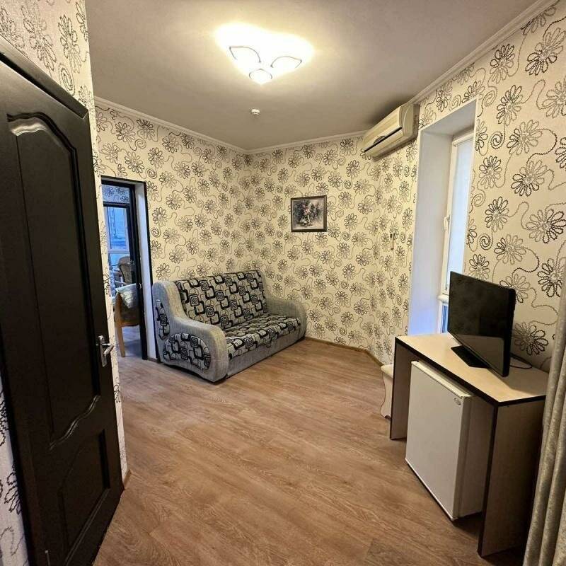 Фотографии номера Двухкомнатный люкс в Гостинице Мечта у моря Адлер